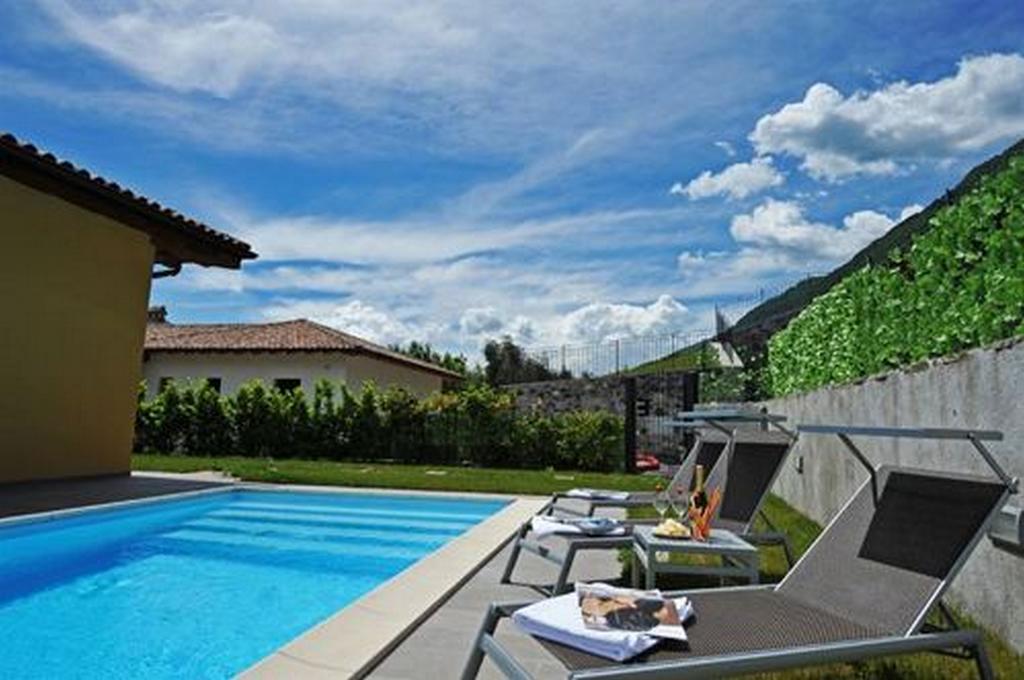 Villa Tremezzo Exterior photo